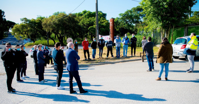 Trabalhadores da Viroc fazem greve e concentração por aumentos de salários