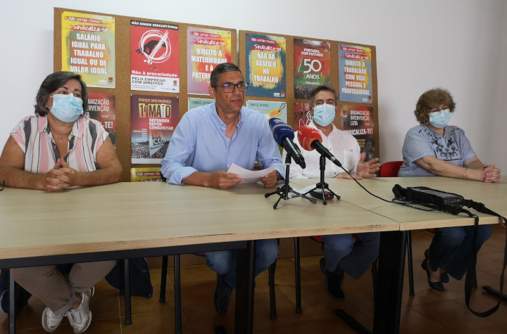 Ex trabalhadores da Base das Laje lutam contra factor de sustentabilidade nas reformas