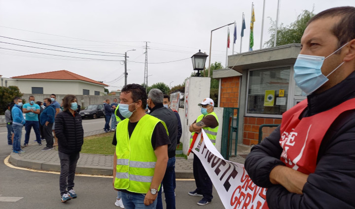 Greve de 3 dias dos operários corticeiros começou com elevada adesão