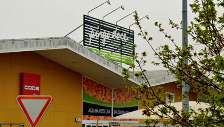 Pingo Doce diz que se os trabalhadores não podem cumprir horário noturno que metam baixa