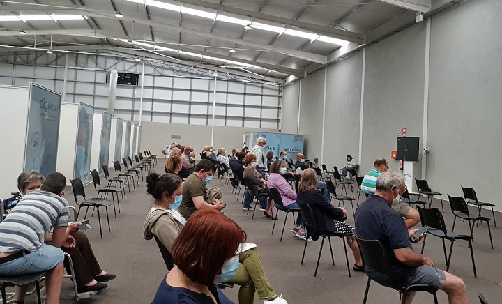 Centro de Vacinação de Beja não oferece condições a profissionais e utentes