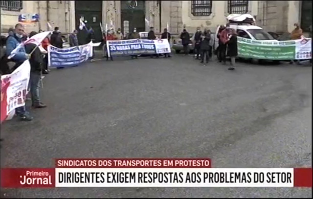 Trabalhadores dos transportes exigem repostas para os problemas do sector